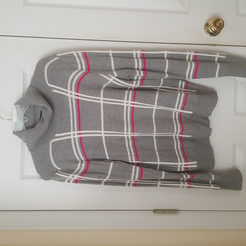 Banana Republic Ladies Turtleneck Sweater
